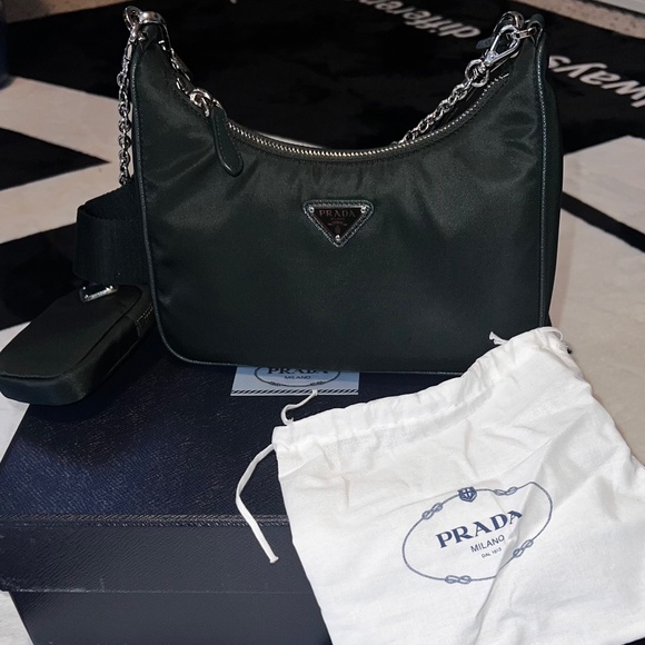 Prada crossbody - Picture 1 of 2